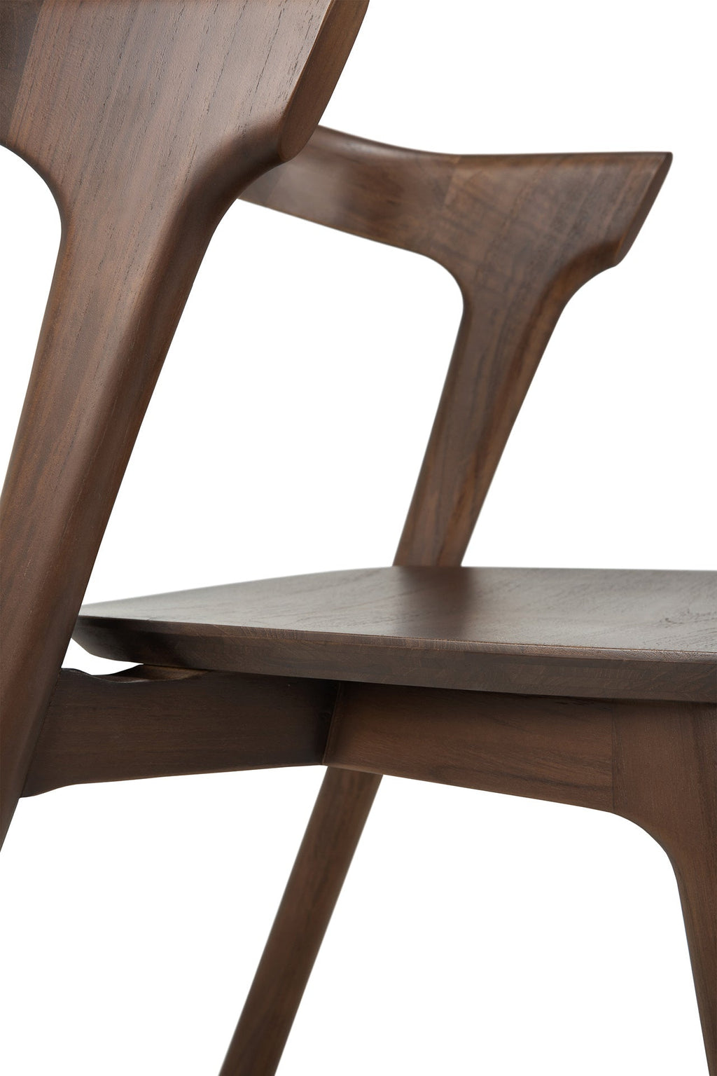 Chaise de salle à manger sculpturale en teck massif avec forme aérienne et gracieuse