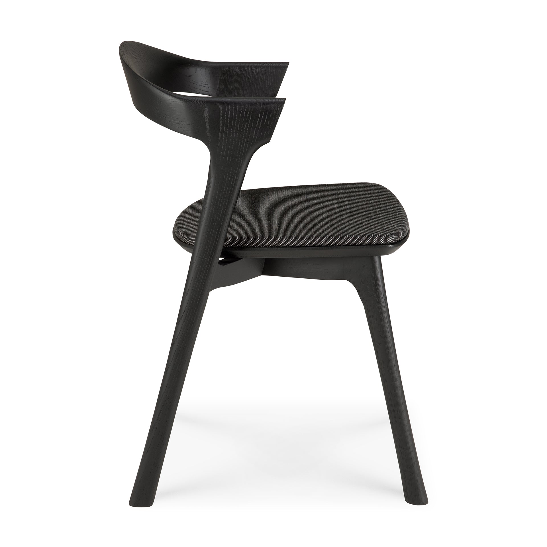 Chaise de salle à manger sculpturale en chêne et tissu avec assise rembourrée