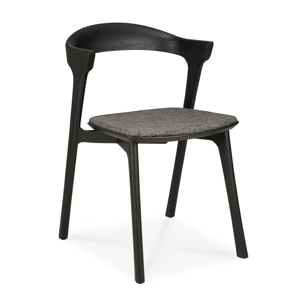 Chaise de salle à manger sculpturale en chêne et tissu avec assise rembourrée