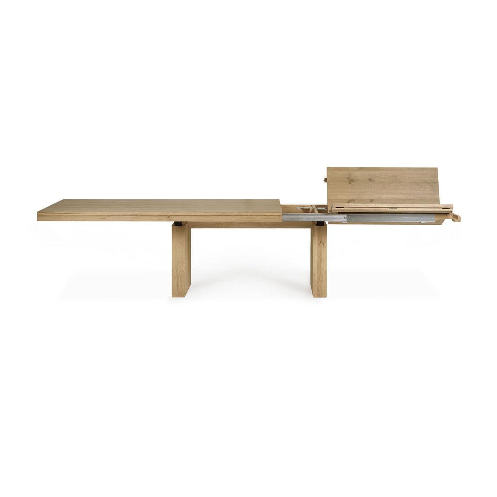 Table à manger extensible contemporaine en chêne massif avec système de rallonge intégré pour salle à manger