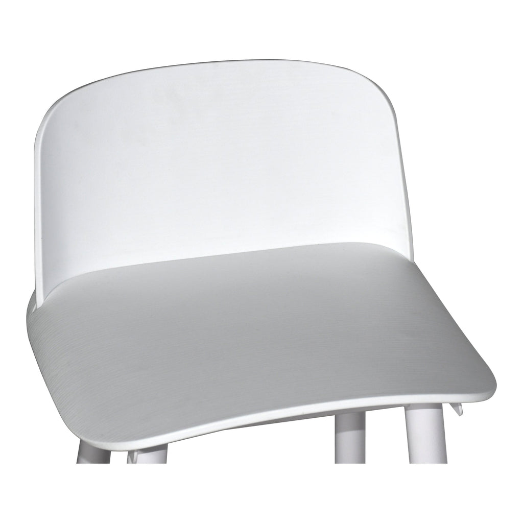 Tabouret de bar minimaliste en polypropylène et métal avec dossier bas et pieds fuselés pour cuisine et salle à manger