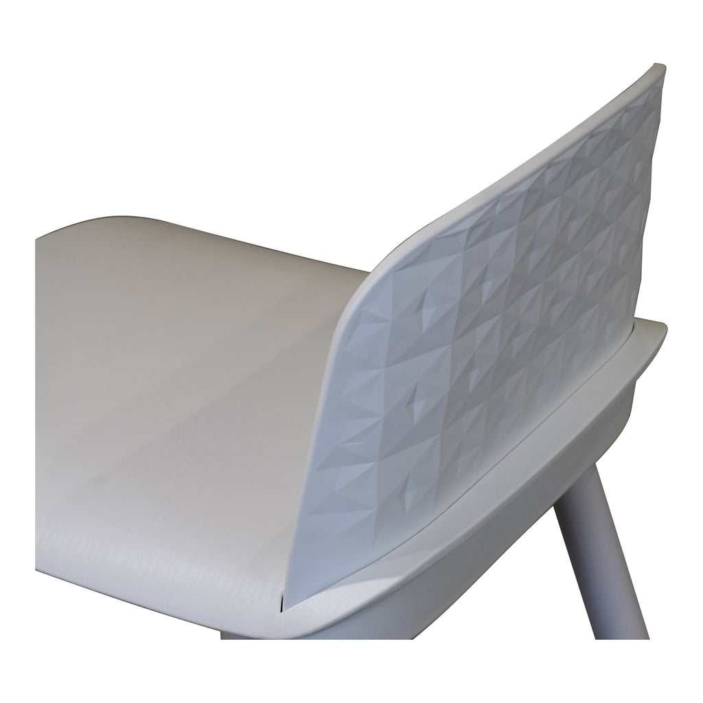 Tabouret de bar minimaliste en polypropylène et métal avec dossier bas et pieds fuselés pour cuisine et salle à manger
