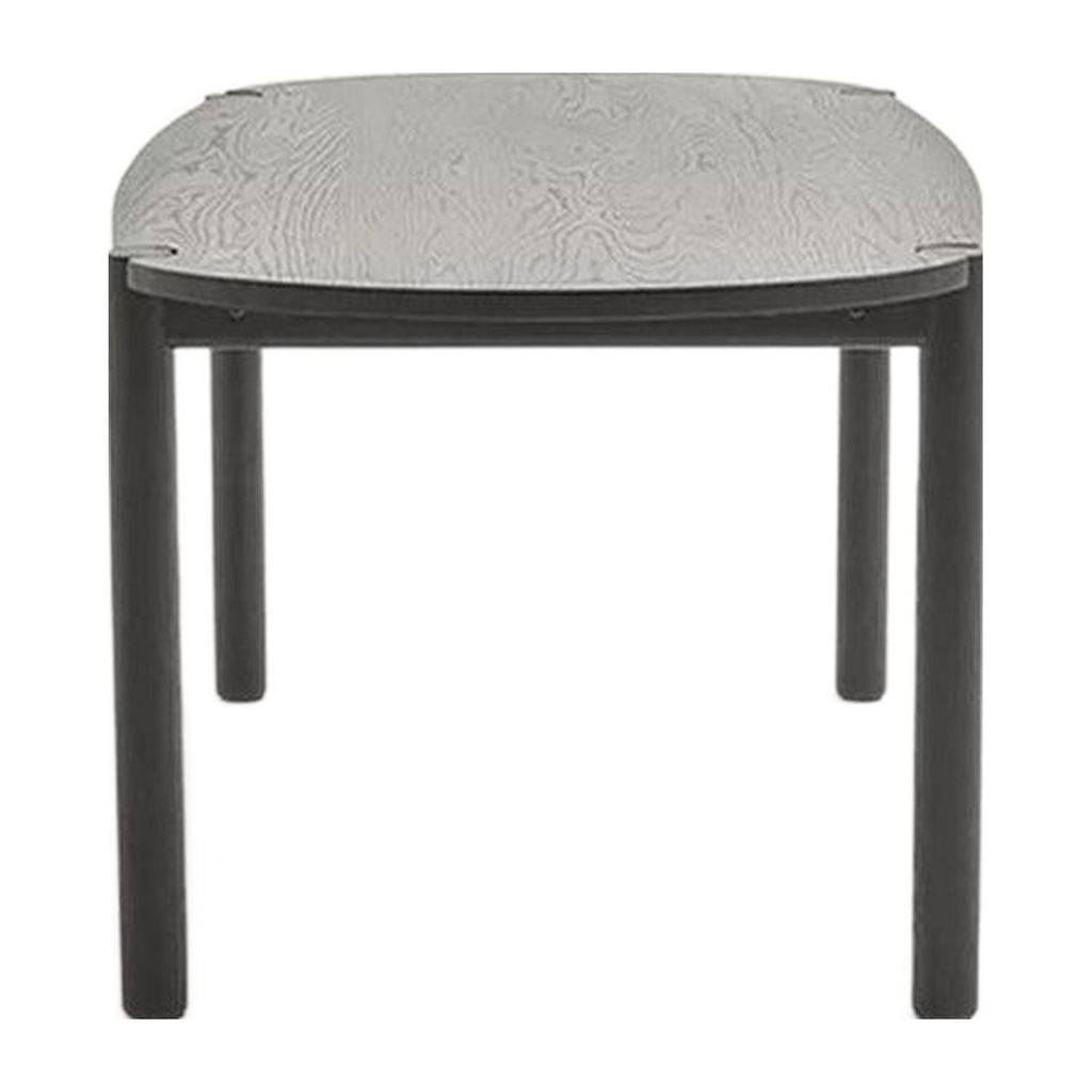 Table à manger ovale en chêne organique avec bords arrondis et pieds fuselés pour salle à manger