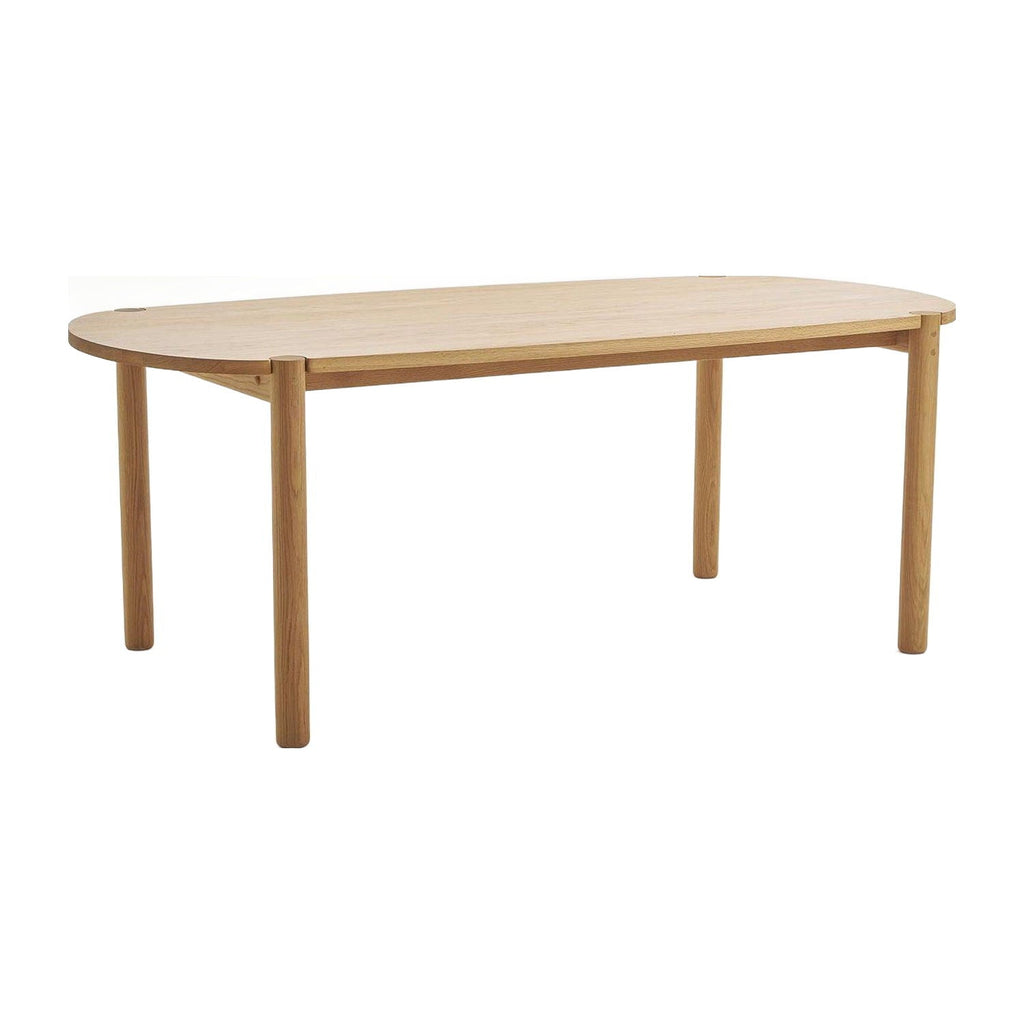 Table à manger ovale en chêne organique avec bords arrondis et pieds fuselés pour salle à manger