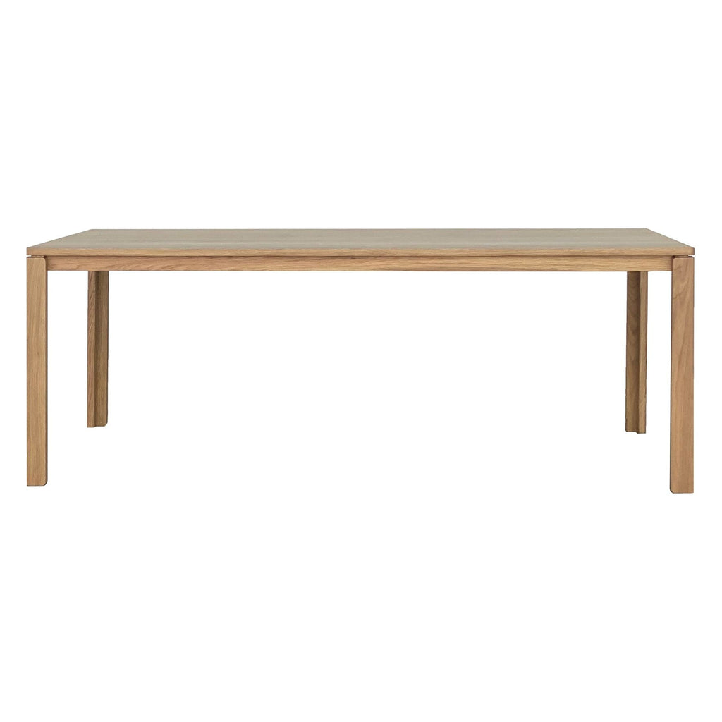 Table à manger rectangulaire moderne en chêne avec bords droits et légers arrondis pour salle à manger