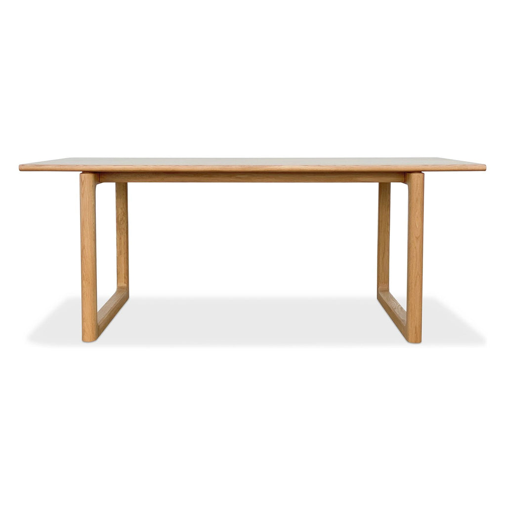 Table de salle à manger rectangulaire en chêne contemporain avec pieds patins