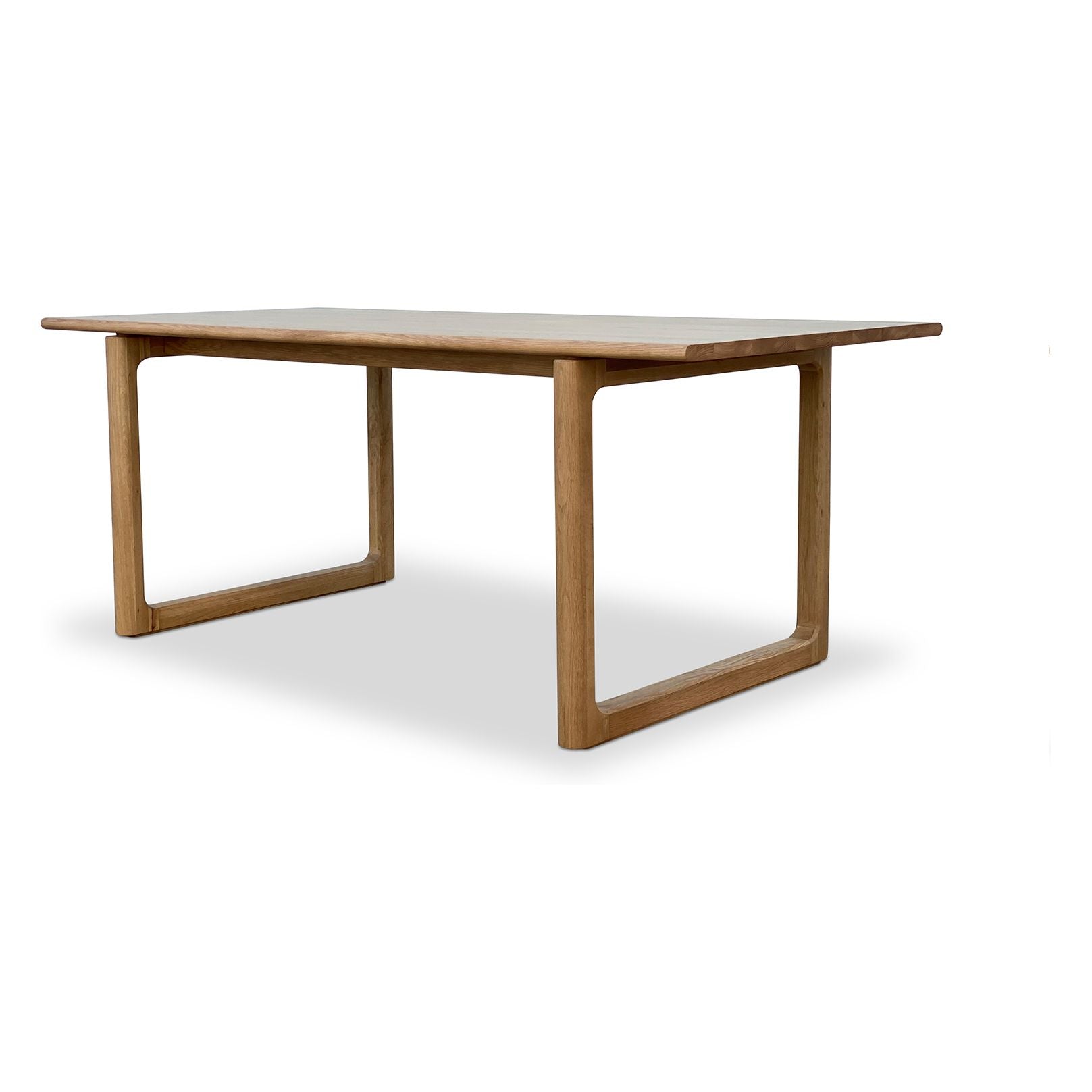 Table de salle à manger rectangulaire en chêne contemporain avec pieds patins
