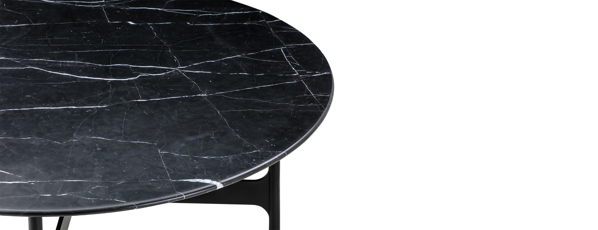 Table de salle à manger rectangulaire minimaliste en marbre avec design sans bords adoucis